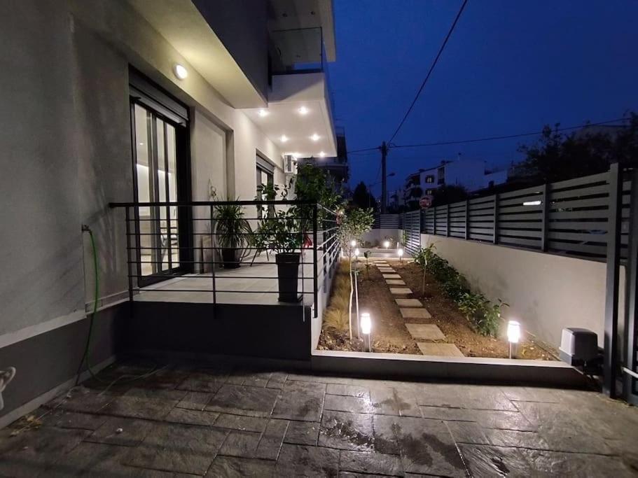 Floral Home 1 - Ground Floor Apt With Courtyard And Private Parking! Atene Esterno foto