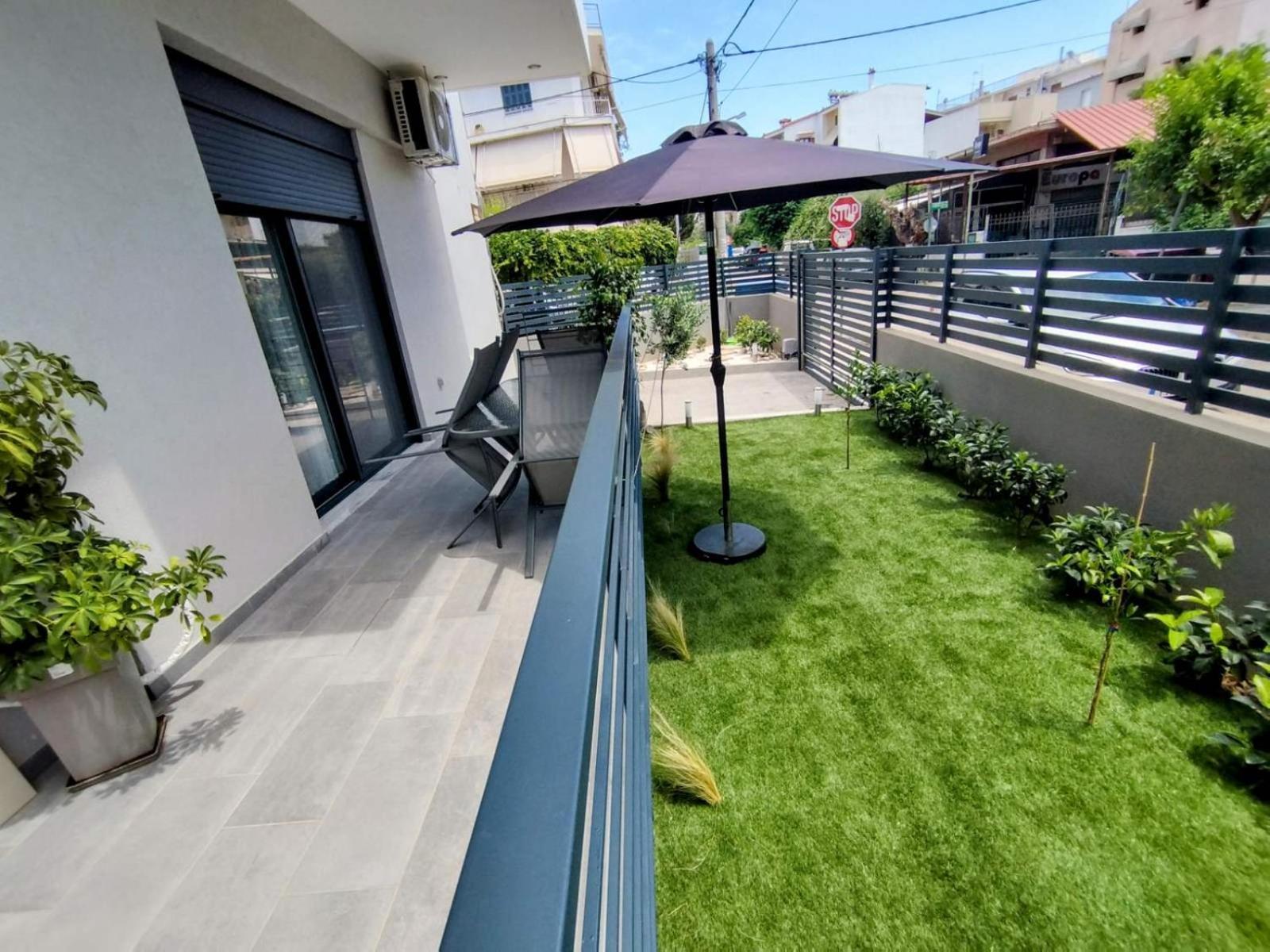 Floral Home 1 - Ground Floor Apt With Courtyard And Private Parking! Atene Esterno foto